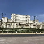 Casa Poporului Apartment